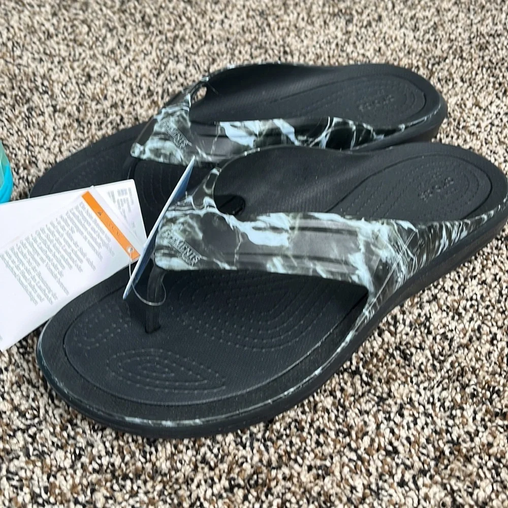 2 Pairs Men’s Crocs, NWT